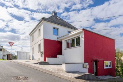 Renoviertes Mehrfamilienhaus mit Terrasse und Garten