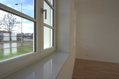 Erstbezug 
moderner, sanierter Altbau 
3-Zimmer Wohnung
Einbauküche, Balkon, Tiefgarage