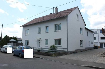 TOP saniertes und gepflegtes Zweifamilienhaus in ruhiger Lage.