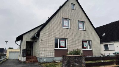 Geräumiges Einfamilienhaus mit Potenzial – Zwei Wohneinheiten möglich, Garage & großer Keller