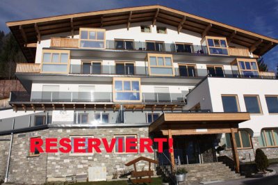 Zell am See: Liebevoll eingerichtete Ferienwohnung mit Seeblick, touristischer Nutzung und Wellnessbereich