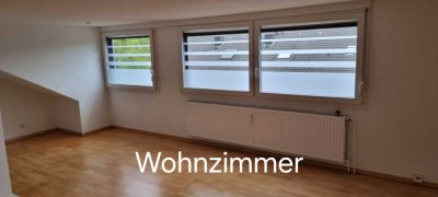 Freundliche 3,5-Zimmer-Dachgeschosswohnung mit gehobener Innenausstattung in Marl