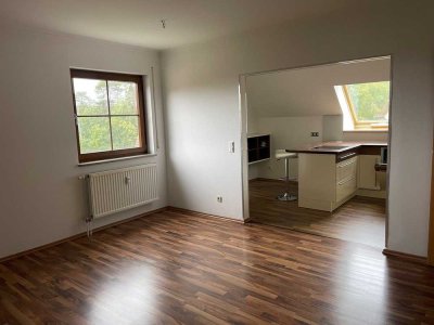 2 Zimmer-Wohnung teilmöbliert, Weidhäuser Höhe Föritztal-Weidhausen