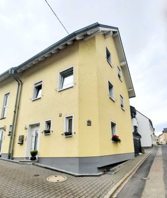 Moderne und hochwertige 5-Zimmer-Doppelhaushälfte mit 30qm Terrasse in Andernach-Miesenheim