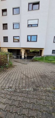 gemütliche 3-Zimmer Wohnung mit Balkon u. TG-Platz