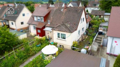 Geräumige Doppelhaushälfte mit Balkon und Garten