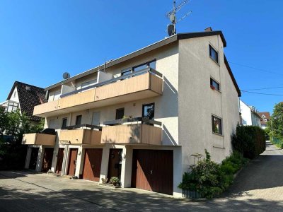 Wohnen in bevorzugter Lage! Gepflegtes Reiheneckhaus mit Terrasse und drei Balkonen