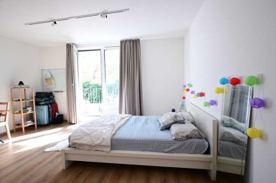 ZENTRALE LAGE ZUR UNI: Renoviertes Appartement in Bochum-Querenburg mit EBK!