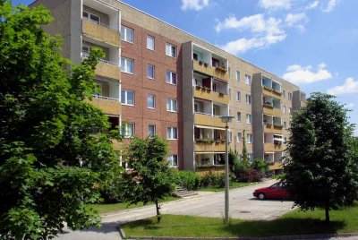 möbeliertes WG-Zimmer für Azubis mit Balkon