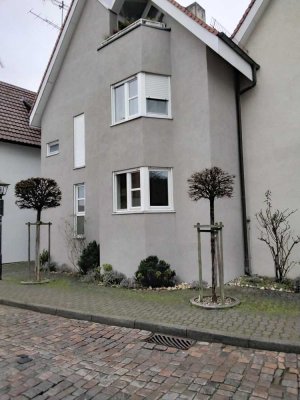 AB 01.03.2025 ZWEI 1/2 ZIMMER WOHNUNG IN BAD WIMPFEN - ZENTRALE LAGE