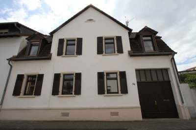 Mehrfamilienhaus mit Anbaupotential