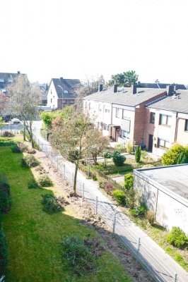 Schicke 3-Zimmer-Wohnung mit Sonnen-Loggia (Balkon)