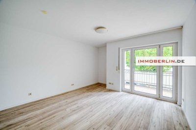 IMMOBERLIN.DE - Angenehme Lage! Sonnige Wohnung mit Südloggia & Pkw-Stellplatz