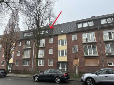 Helle 2-Raum-Dachgeschosswohnung sucht neuen Mieter!