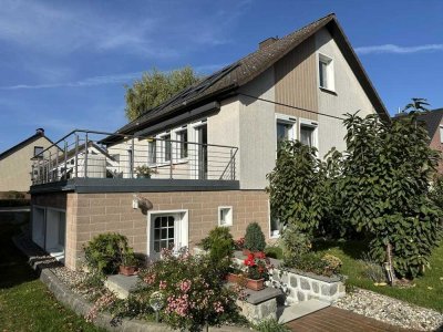 Einfamilienhaus in Müritznähe (ca. 140 m) mit Einlieger-/Ferienwohnung & Nebengelass in ruhiger Wohn