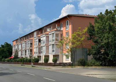 Tolle Lage-Stadt und Natur in einem!
Reizvolle 1-Zimmer-Wohnung mit Loggia und Tiefgaragenstellplat