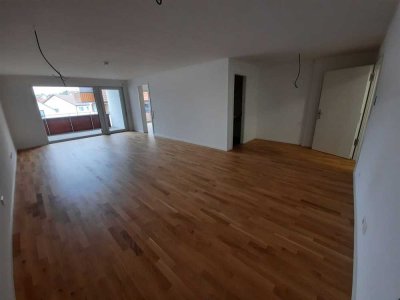 Exklusive 2-Zimmer-Wohnung mit Fußbodenheizung, Loggia und Tiefgaragenstellplatz