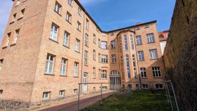 Gemütliche 2-Zimmer-Wohnung in Top Lage im Zentrum mit Stellplatz