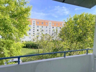 Spitzen-Angebot! Freistehende 3-Zimmer-Wohnung im 2.OG mit Balkon in Lauchhammer-Mitte