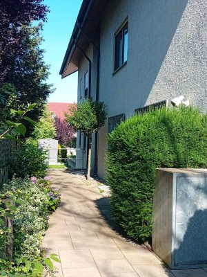 Schöne, großzügige Dachterrassenwohnung in guter Lage