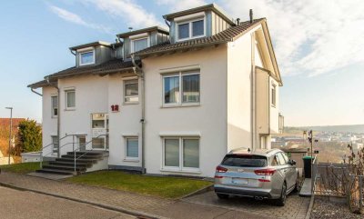 Traumhafte 4-5 Zi. Maisonette ETW mit fantastischer Aussicht in Singen in ruhiger Halbhöhenlage