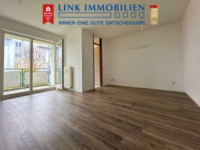 Altersgerecht mit Fernsicht: charmante 2-Zi.-Whg. mit Aufzug, Sonnenbalkon, TG-Stpl. und Außenstpl.