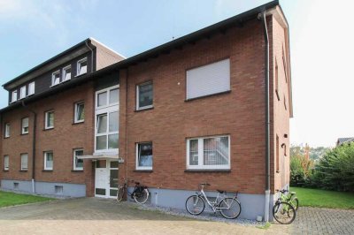 Attraktive 3-Zi.-DG-Wohnung mit 2 Stellplätzen und moderner Ausstattung