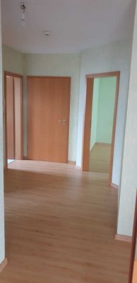 Helle und gepflegte 3-Zimmer-Wohnung mit Balkon in Ludwigshafen am Rhein