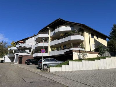 Wohnung mit Fernsicht! Schöne 2-Zi.-DG-Wohnung mit Dachterrasse, Dachstudio, zzgl. Einzelgarage