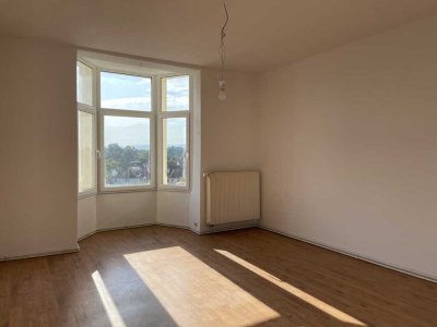 Schöne 2-ZKB-Wohnung mit Balkon am Weinberg