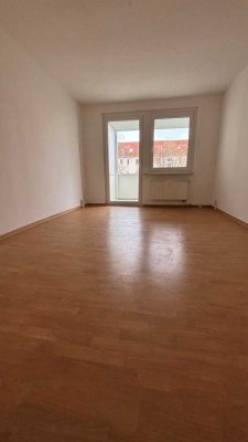 2-Zimmer-Wohnung mit großem Balkon