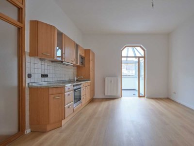 Renovierte 2,5-Raum-Wohnung mit Wintergarten in vorteilhafter Wohnlage von Frohnhausen