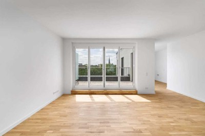 Zwischen Landwehrkanal und Park am Gleisdreieck: 3-Zimmer-Penthouse mit zwei Terrassen