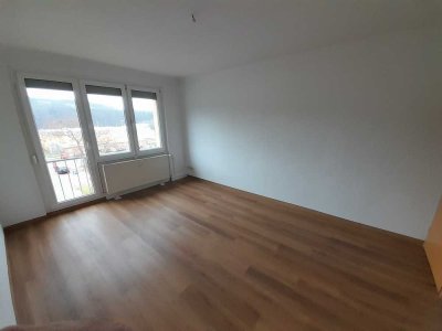 Freundliche 4-Zimmer-Wohnung in Kaulsdorf