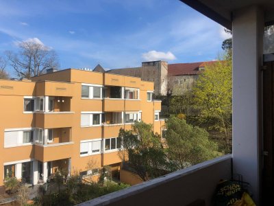 Ideale Single-Pärchenwohnung mit Balkon und Parkplatz!