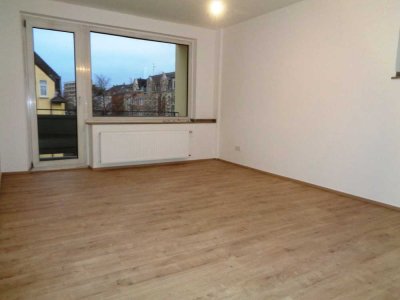 SANIERTE - HELLE 3-ZIMMER-WOHNUNG IM DREIKÖNIGINVIERTEL