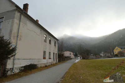 Mehrfamilienhaus - Ordination - Zinshaus - viele Möglichkeiten