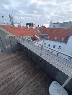 Schöne Terrassenwohnung/ perfekte Lage