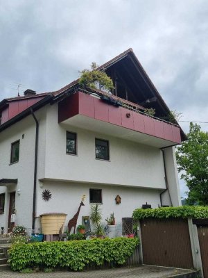 Oase der Ruhe mit Panoramablick über Murrhardt - 2 überdachte Balkone - Einbauküche - Garage