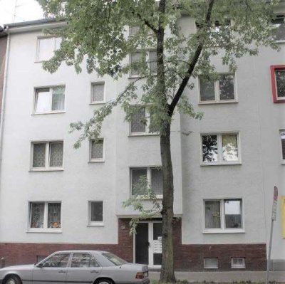 helle freundliche Wohnung mit Balkon in Duisburg-Hochfeld