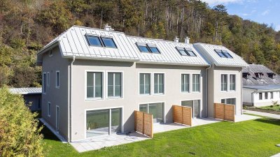 Wohnen im Helenental bei Baden: Architekten-Reihenhäuser in Niedrigstenergiebauweise