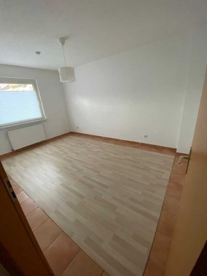 Freundliche 2-Zimmer-Wohnung mit Balkon in Bochum-Günnigfeld in ruhiger Straße