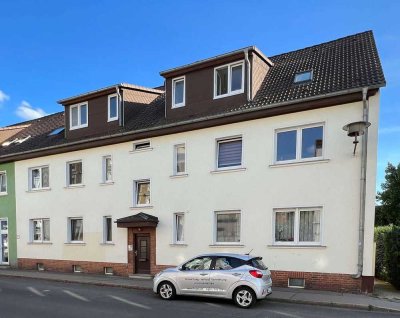 Familienfreundliche 3-Raum-Wohnung mit Balkon und Stellplatz in Lemsdorf