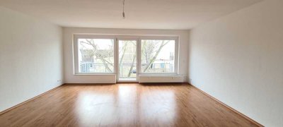 Freundliche 3-Zimmer Wohnung mit TOP Einbauküche und Balkon