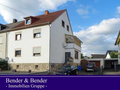 Gepflegtes Zweifamilienhaus mit großem Garten und Garage in guter Lage in Niederhadamar!