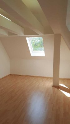 Helle 3-Zimmer-Dachgeschosswohnung in Alt-Harlaching