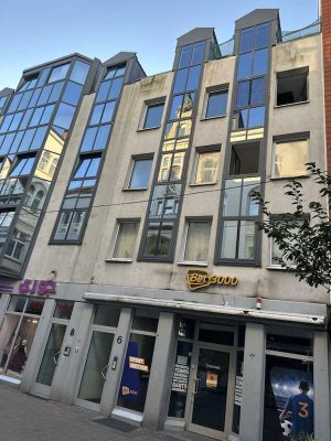 Frisch und modern saniert: 2,5-Zimmer-WHG, 84 qm,  Balkon, für Berufstätige