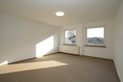 Erstbezug nach Kernsanierung: Moderne 3 Zimmer Wohnung in gut angebundener Lage von Velpke!