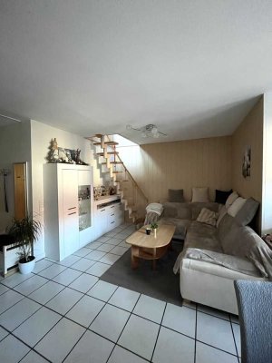 Schöne 3,5 Zimmer-Wohnung mit Balkon und EBK in Kirchheim