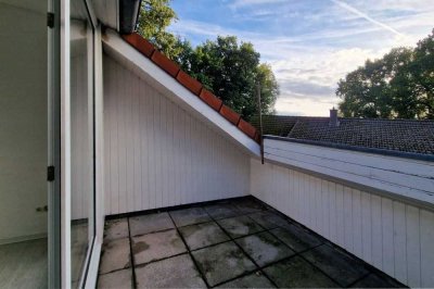 Dachgeschoss-Wohnung mit schöner Loggia